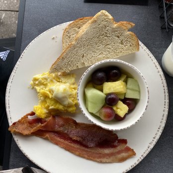 First Watch - Kids bacon and egg meal - Breakfast & Brunch Near Me - Orlando, Florida