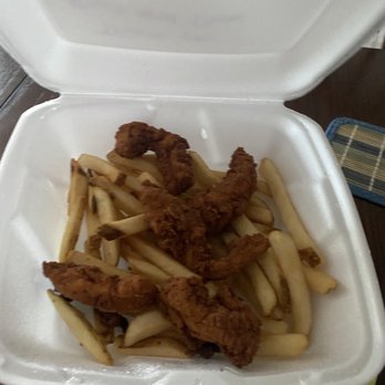 Bull N' Claw - Tenders and Fries - Seafood Near Me - Wells, Maine Bull N' Claw - Tenders and Fries - Seafood Near Me - Wells, Maine