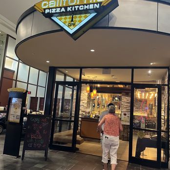 California Pizza Kitchen - The outside - Pizza Near Me - Mashantucket, Connecticut