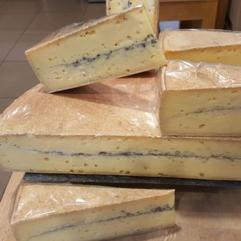 Fromager de Montchat - Morbier - Cheese Shops Near Me - Lyon, 69 Fromager de Montchat - Morbier - Cheese Shops Near Me - Lyon, 69