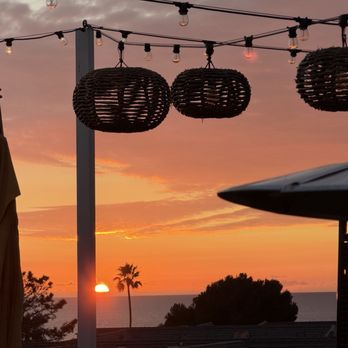 Monarch Ocean Pub - Gastropubs Near Me - Del Mar, California Monarch Ocean Pub - Gastropubs Near Me - Del Mar, California