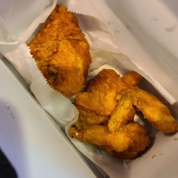 Whiskey Wind Tavern - 4 piece fried chicken, Yummy! - Pubs Near Me - Greenport, New York Whiskey Wind Tavern - 4 piece fried chicken, Yummy! - Pubs Near Me - Greenport, New York