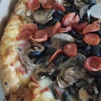 Ferroni’s Pizza - New Yorker with linguica substituted for salami. - Pizza Near Me - Manteca, California Ferroni’s Pizza - New Yorker with linguica substituted for salami. - Pizza Near Me - Manteca, California