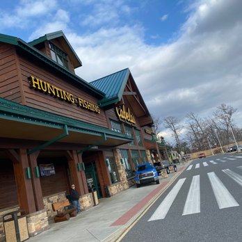 Cabela's - View  from the parking lot - Outdoor Gear Near Me - Newark, Delaware