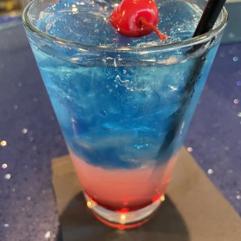 The Delta Bistro & Lounge - Skywalker - Lounges Near Me - Stockton, California