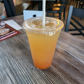 Maple Tree BBQ - Arnie Palmer (Recommended) Sweet, but not so sweet - Barbeque Near Me - Riverhead, New York