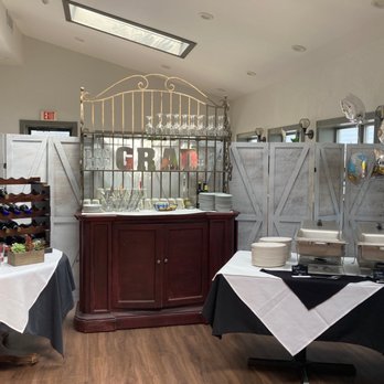 Alfie’s Pizza - Restaurant set up for party, buffet style - Pizza Near Me - Rocky Point, New York Alfie’s Pizza - Restaurant set up for party, buffet style - Pizza Near Me - Rocky Point, New York