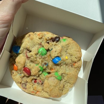 Crumbl - Eden Prairie - M&M - Bakeries Near Me - Eden Prairie, Minnesota Crumbl - Eden Prairie - M&M - Bakeries Near Me - Eden Prairie, Minnesota