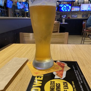 Buffalo Wild Wings - PBR - Chicken Wings Near Me - Zionsville, Indiana
