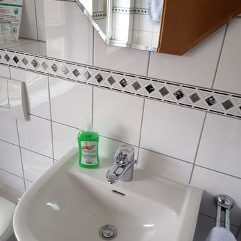 Hotel Haffmans - Badezimmer - Hotels Near Me - Grefrath, NW