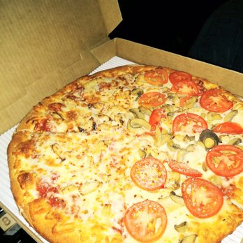 Marco's Pizza - Chicken pizza with mushrooms and tomatoes on side - Pizza Near Me - Bartlett, Tennessee Marco's Pizza - Chicken pizza with mushrooms and tomatoes on side - Pizza Near Me - Bartlett, Tennessee