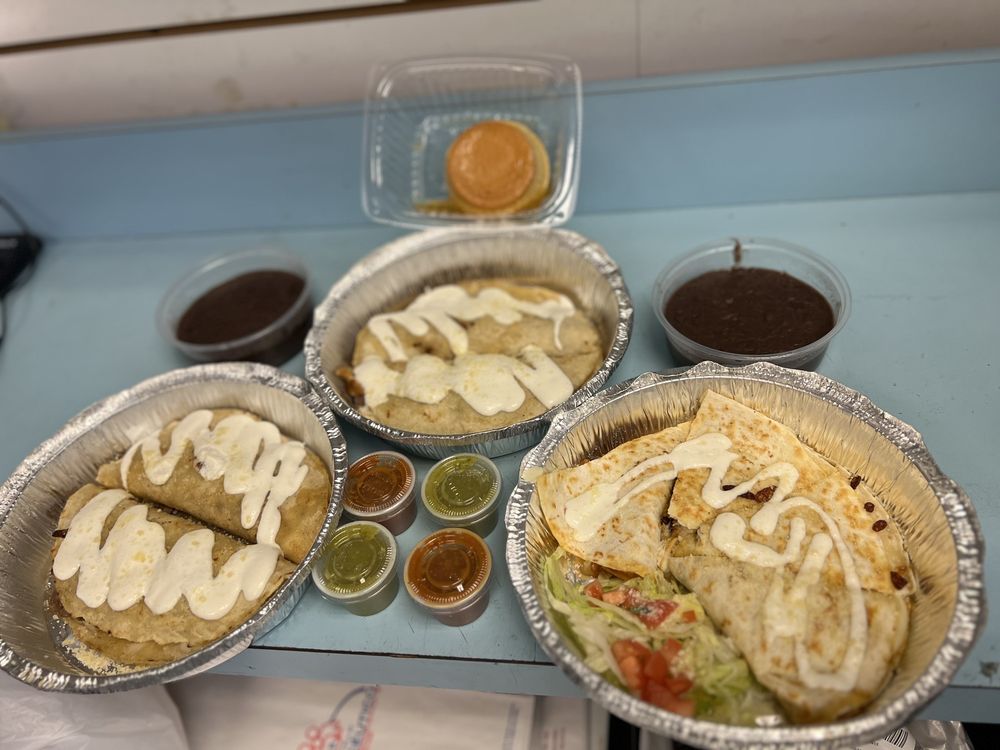 Los Almuerzos Mexicanos