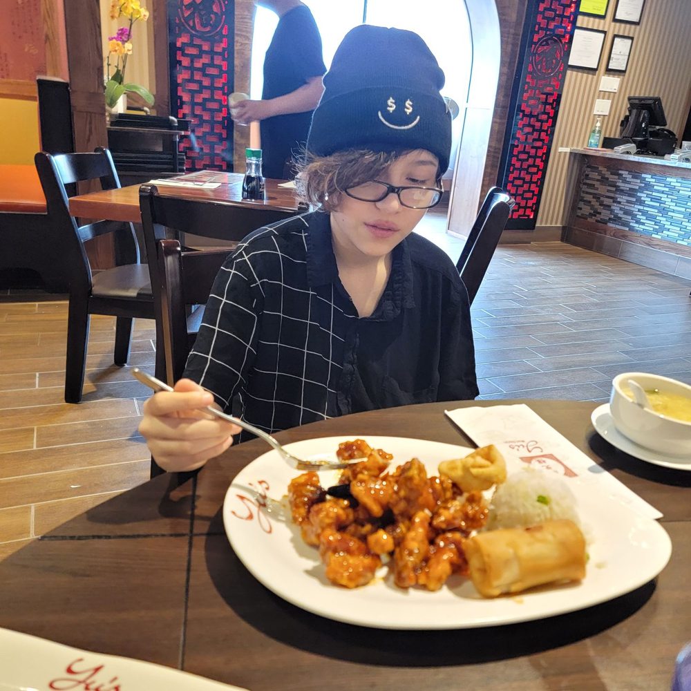 Yu's Mandarin - Chinese Near Me - Wheeling, Illinois Yu's Mandarin - Chinese Near Me - Wheeling, Illinois