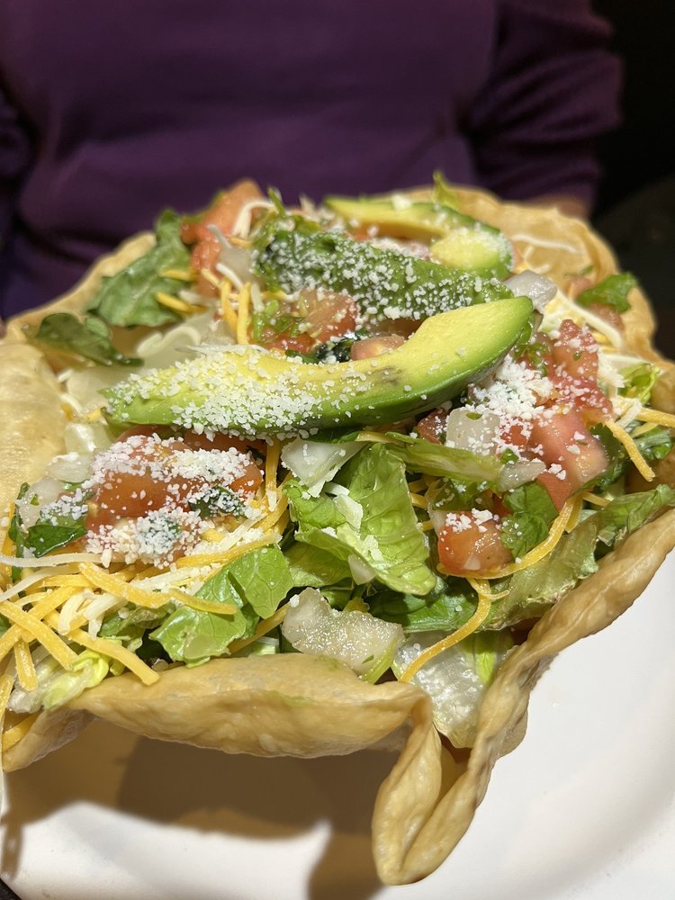 Fuentes Restaurant & Cantina