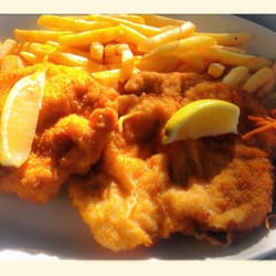 Bayerisches Schnitzel & Hendlhaus - Das xxl-schnitzel "wiener art" vom schwein...