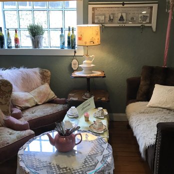 Dartealing Lounge - Tea Rooms Near Me - San Francisco, California Dartealing Lounge - Tea Rooms Near Me - San Francisco, California