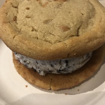 Insomnia Cookies - Desserts Near Me - El Paso, Texas Insomnia Cookies - Desserts Near Me - El Paso, Texas