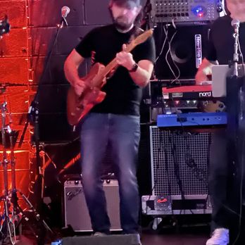 Pit Stop Bar And Grill - Live Music - Burgers Near Me - Crossville, Tennessee