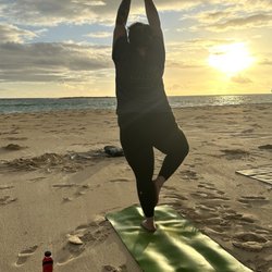 Island Flow Yoga - Tree pose