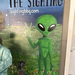 The Sighting BBQ - Inside