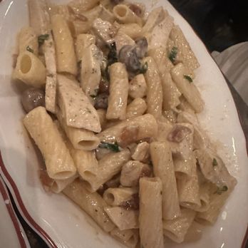 Maggiano's - Our Famous Rigatoni "D" - Italian Near Me - Houston, Texas Maggiano's - Our Famous Rigatoni "D" - Italian Near Me - Houston, Texas