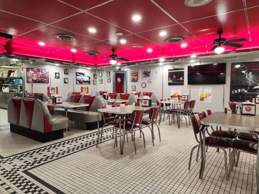 Tito's Diner by null