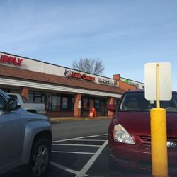 Little Caesars Pizza - Storefront