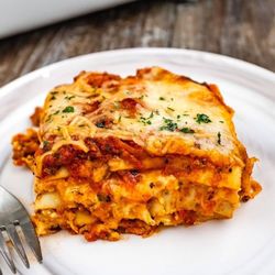 Pasta La Vista - Made to order lasagna while you wait! You pick ingredients, we'll make it fresh!