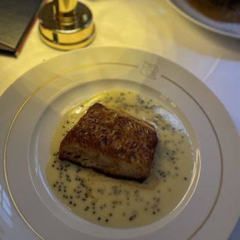 Chateau Royale - Sable au caviar beurre blanc - French Near Me - New York, New York
