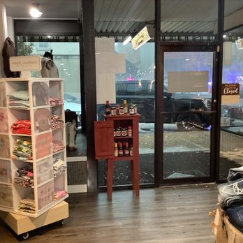 Dixie Darlin - Women's Clothing Near Me - Dickson, Tennessee