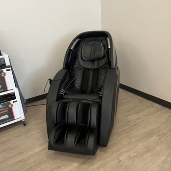 Mattress Firm Upland - Awesome massage chair - Furniture Stores Near Me - Upland, California