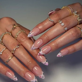 Manis By Ash - Nail Technicians Near Me Manis By Ash - Nail Technicians Near Me