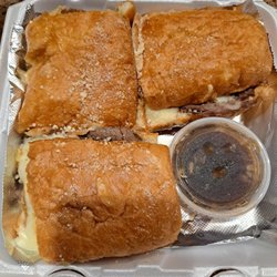 Papa Vito's Pizza - Roast beef sandwich