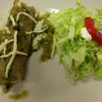 Las Dos Fronteras - Pollo tamale verde - Mexican Near Me - Cleveland, Ohio Las Dos Fronteras - Pollo tamale verde - Mexican Near Me - Cleveland, Ohio