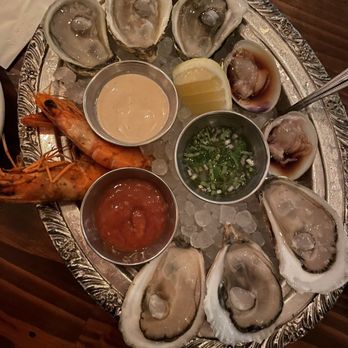 Found Oyster - Oysters, peel & eat prawns, littleneck clams - Seafood Near Me - Los Angeles, California