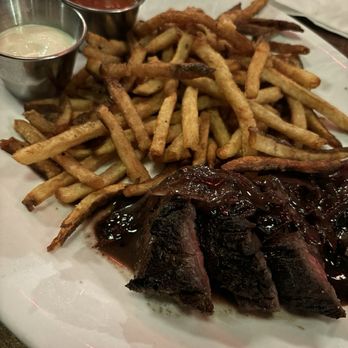 Gainsbourg - Steak Frites - French Near Me - Seattle, Washington