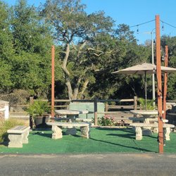 Canyon Oaks Court - Outside seating