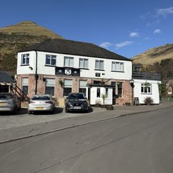 No 5 Inn - Front of The No 5 Inn