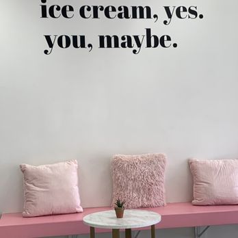 Thrills Soft Serve - More seating - Ice Cream & Frozen Yogurt Near Me - Honolulu, Hawaii