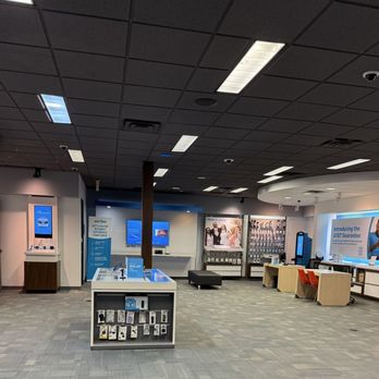 AT&T Store - Inside - Mobile Phones Near Me - Austin, Texas AT&T Store - Inside - Mobile Phones Near Me - Austin, Texas