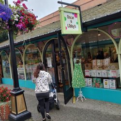 Oscar and Libby's