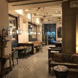 Chez Cocó - Nice inside