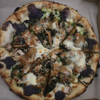 Da grateful dough - Da Laulau Pizza - Pizza Near Me - Maui, Hawaii
