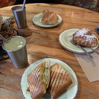 Hiking Hawaii Cafe - Cafes Near Me - Honolulu, Hawaii Hiking Hawaii Cafe - Cafes Near Me - Honolulu, Hawaii