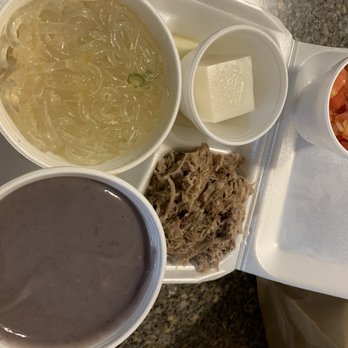 Jackie's Diner - Hawaiian Plate: Kalua pig, Chxn Long rice w/ large Poi :) - Hawaiian Near Me - Aiea, Hawaii