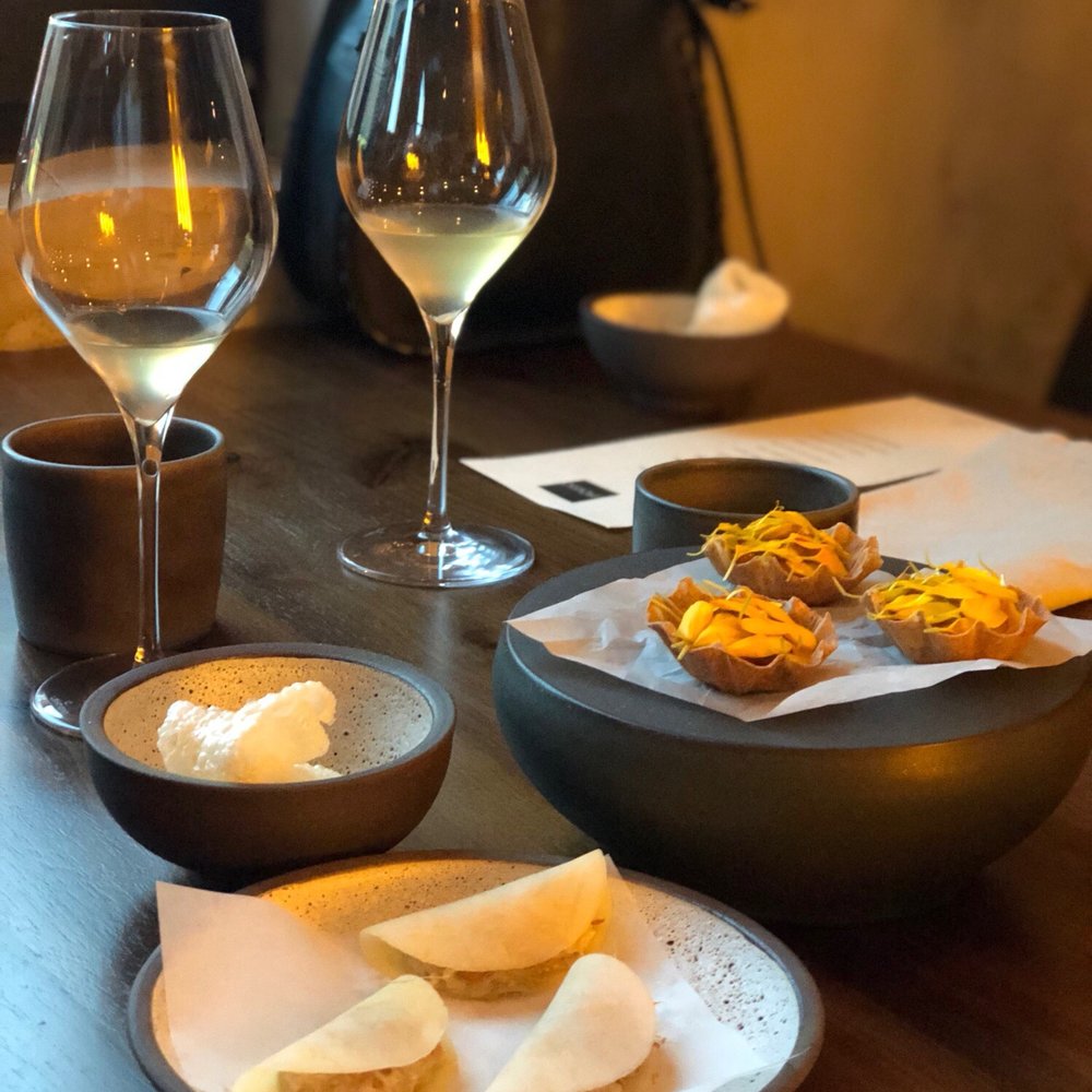 Le Mousso - Sea urchin tarts and rutabaga crab wraps - Canadian (New) Near Me - Montreal, Quebec