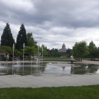 Heritage Park Fountain - Water fountain with the Capitol in the distance - Parks Near Me - Olympia, Washington Heritage Park Fountain - Water fountain with the Capitol in the distance - Parks Near Me - Olympia, Washington