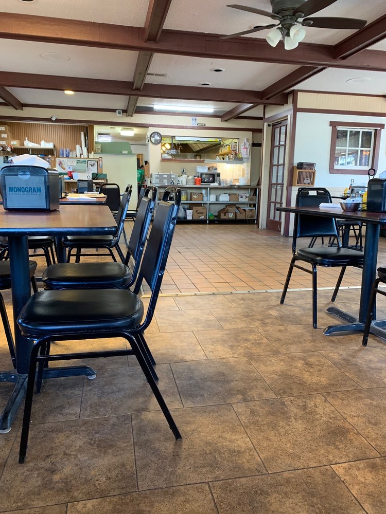 SIGOURNEY CAFE Updated September 2024 619 E Jackson St, Sigourney