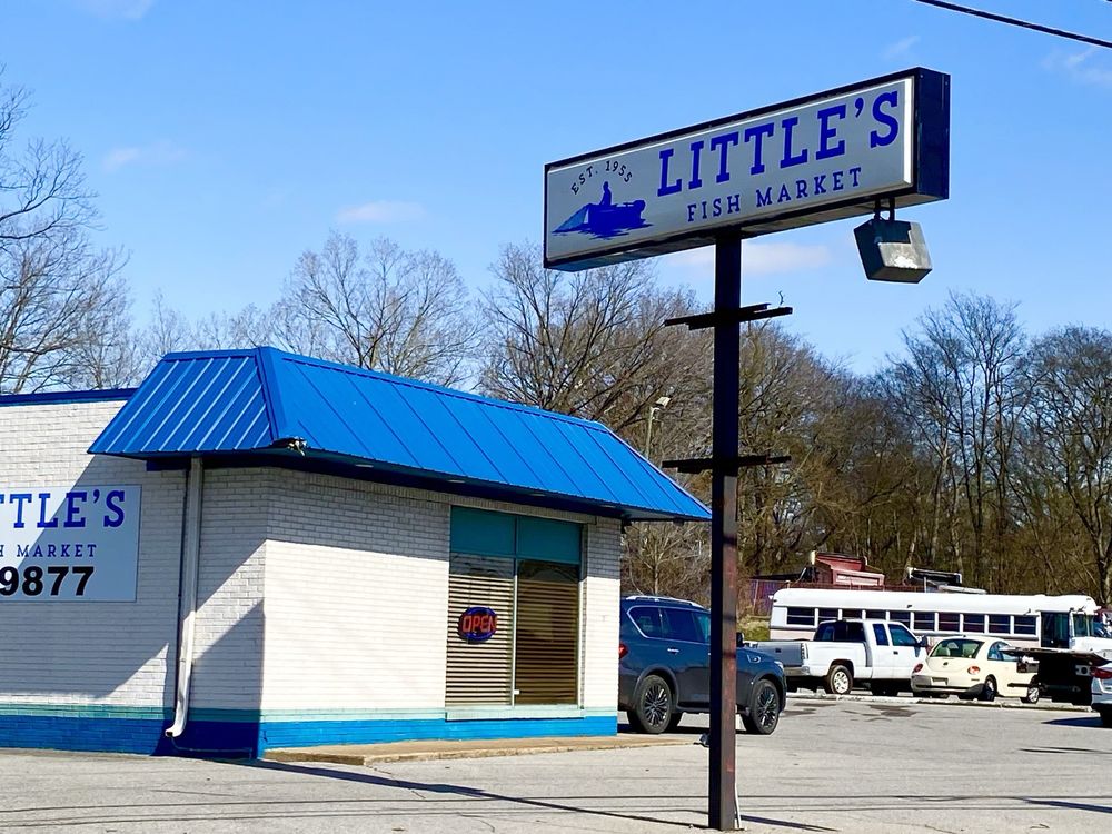 Little's Fish Logo