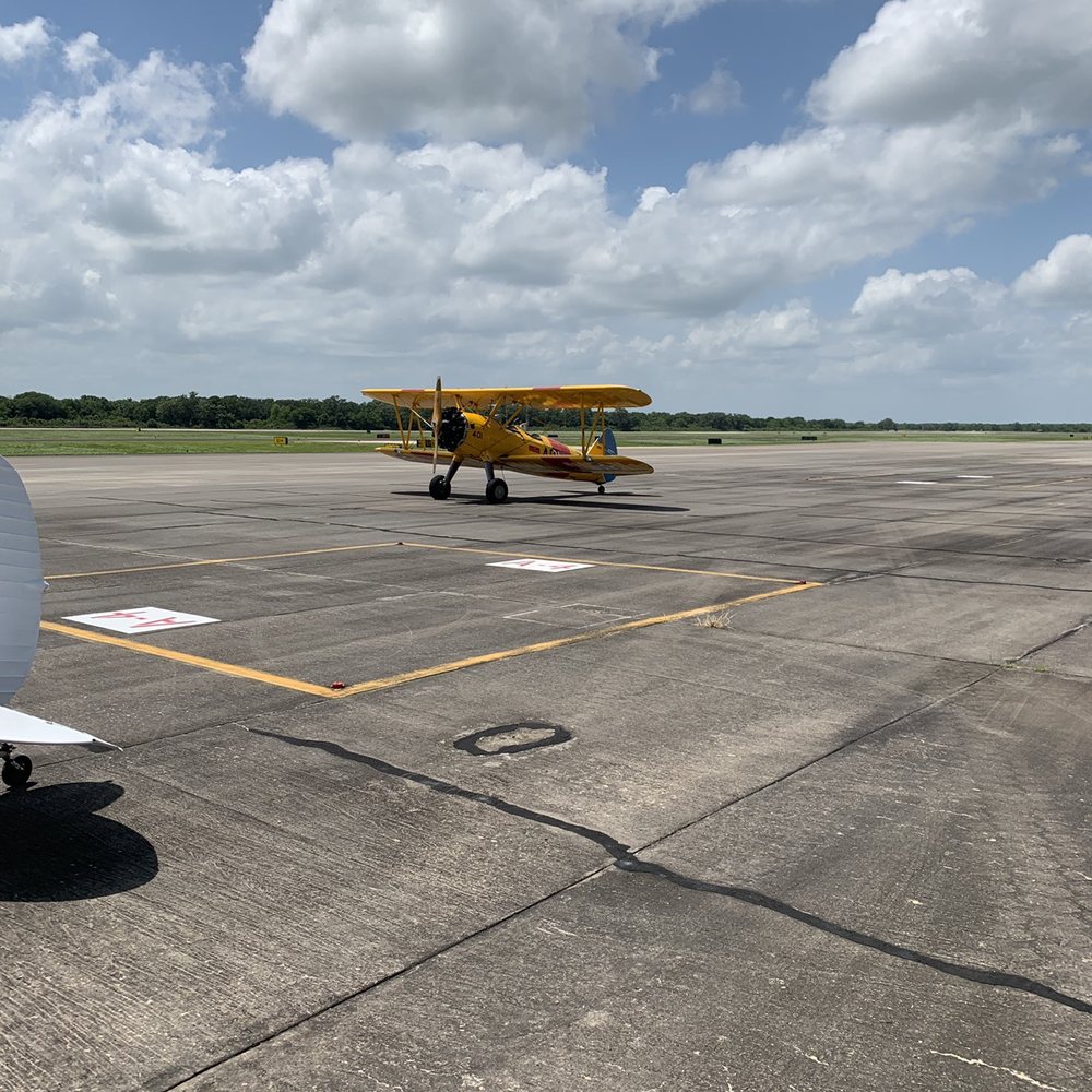 Runway Cafe - Seafood Near Me - Angleton, Texas Runway Cafe - Seafood Near Me - Angleton, Texas